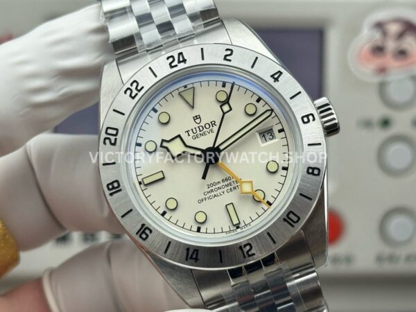 3C Factory Tudor Black Bay Pro 79470 39mm Full Steel White Dial Jubilee (5) 3C Factory Tudor Black Bay Pro 79470 39mm Full Steel White Dial Jubilee
