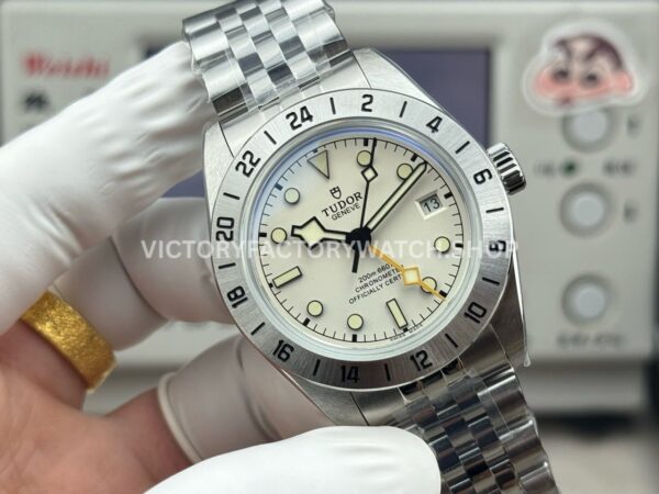 3C Factory Tudor Black Bay Pro 79470 39mm Full Steel White Dial Jubilee (9) 3C Factory Tudor Black Bay Pro 79470 39mm Full Steel White Dial Jubilee