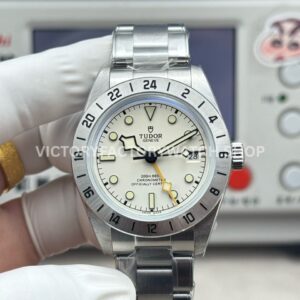 3C Factory Tudor Black Bay Pro M79470-0004 39mm Full Steel White Dial (7) 3C Factory Tudor Black Bay Pro M79470-0004 39mm white dial