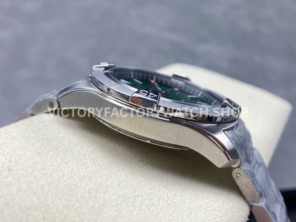 BLS Factory Breitling Avenger A17328101L1A1 42mm Full Steel Green Dial (1) BLS Factory Breitling Avenger A17328101L1A1 42mm Full Steel Green Dial