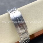 BLS Factory Breitling Avenger A17328101L1A1 42mm Full Steel Green Dial (4) BLS Factory Breitling Avenger A17328101L1A1 42mm Full Steel Green Dial