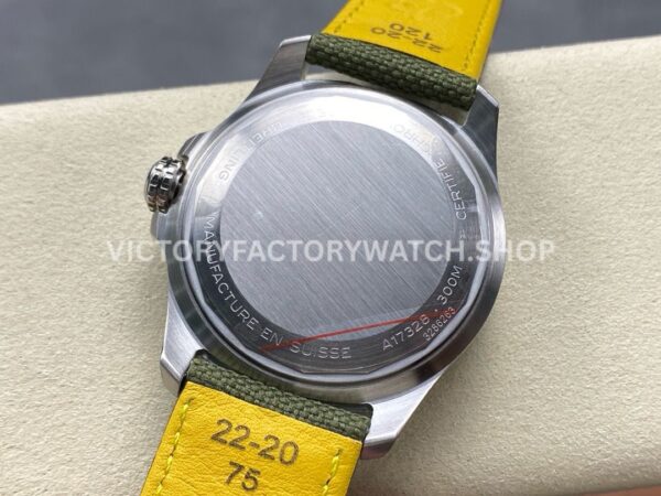 BLS Factory Breitling Avenger A32320101L1A1 44mm Steel Calf Skin Strap Red GMT Needle Green Dial (4) BLS Factory Breitling Avenger A32320101L1A1 44mm Steel Calf Skin Strap Red GMT Needle Green Dial
