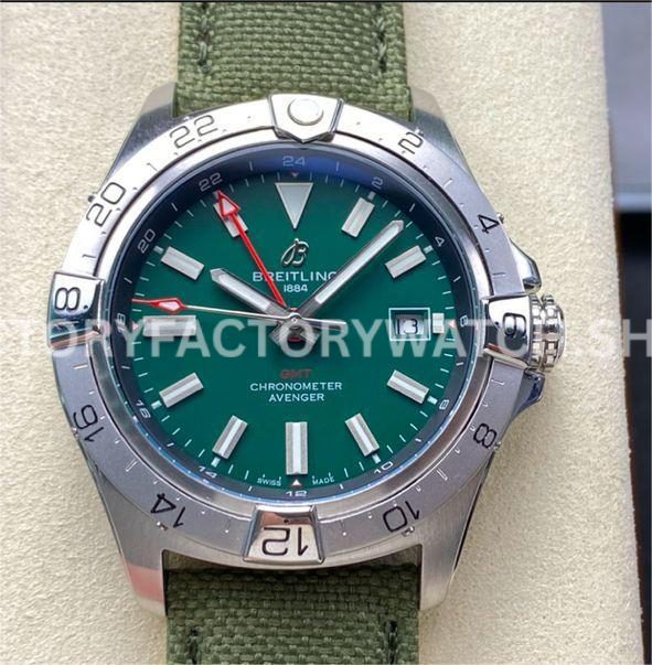 BLS Factory Breitling Avenger A32320101L1A1 44mm Steel Calf Skin Strap Red GMT Needle Green Dial (8) BLS Factory Breitling Avenger A32320101L1A1 44mm steel calfskin strap green dial red GMT hand