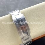 BLS Factory Breitling Avenger A323201A1B1X1 44mm Full Steel Yellow GMT Needle Black Dial (5) BLS Factory Breitling Avenger A323201A1B1X1 44mm Full Steel Yellow GMT Needle Black Dial