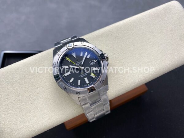 BLS Factory Breitling Avenger A323201A1B1X1 44mm Full Steel Yellow GMT Needle Black Dial (8) BLS Factory Breitling Avenger A323201A1B1X1 44mm Full Steel Yellow GMT Needle Black Dial