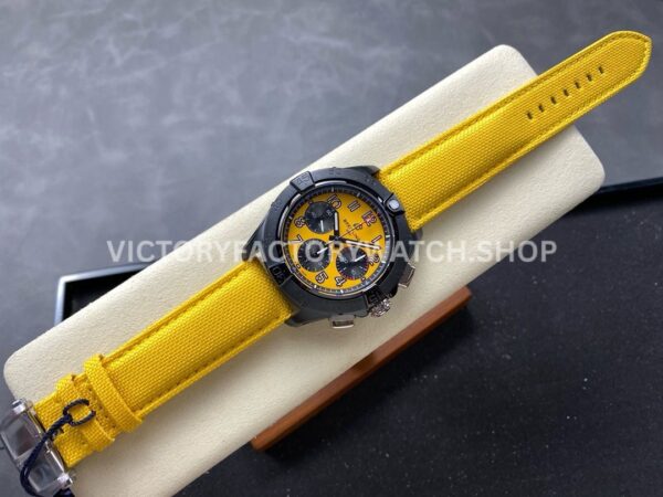 BLS Factory Breitling Avenger B01 Chronograph SB0147101I1X1 44mm Steel Yellow Calf Skin Strap Arabic Numerals Yellow Dial