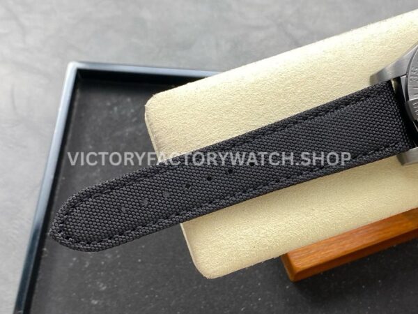 BLS Factory Breitling Avenger Blackbird M1733010/BB45 44mm Titanium Textile Strap Black Dial