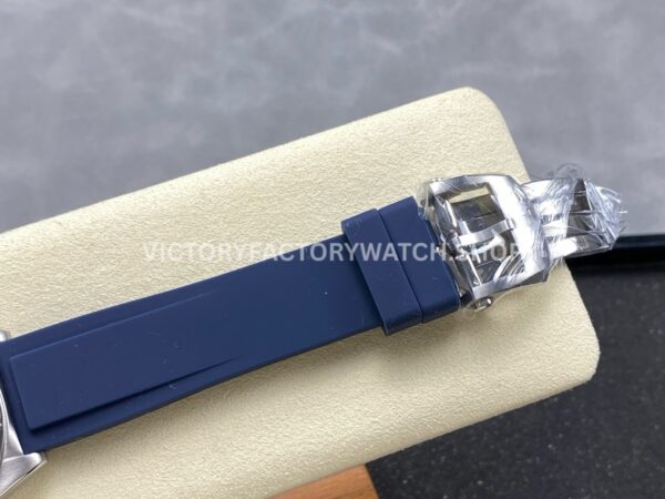 BLS Factory Breitling Chronomat GMT 40mm Rubber Strap Blue GMT Needle Blue Dial (9) BLS Factory Breitling Chronomat GMT 40mm Rubber Strap Blue GMT Needle Blue Dial