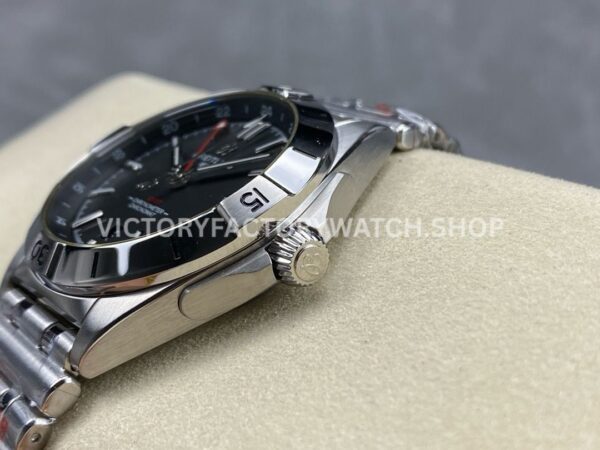 BLS Factory Breitling Chronomat GMT A32398101B1A 40mm Full Steel Red GMT Needle Black Dial (3) BLS Factory Breitling Chronomat GMT A32398101B1A 40mm Full Steel Red GMT Needle Black Dial