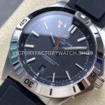 BLS Factory Breitling Chronomat GMT A32398101B1A1 40mm Rubber Strap Red GMT Needle Black Dial (8) BLS Factory Breitling Chronomat GMT A32398101B1A1 40mm Rubber Strap Red GMT Needle Black Dial