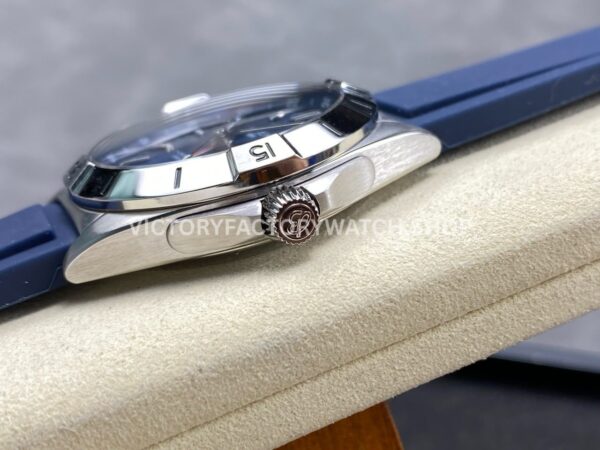 BLS Factory Breitling Chronomat GMT A32398101C1A1 40mm Rubber Strap Red GMT Needle Blue Dial