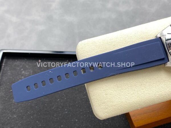 BLS Factory Breitling Chronomat GMT A32398101C1A1 40mm Rubber Strap Red GMT Needle Blue Dial