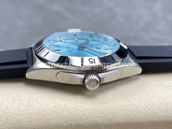 BLS Factory Breitling Chronomat GMT A32398A21L1A1 40mm Rubber Strap Light Blue GMT Needle Light Blue Dial
