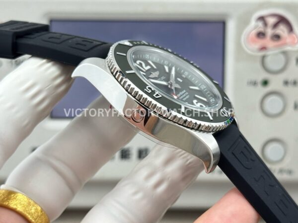 BLS Factory Breitling Superocean A17367A11L1W1 42mm Steel Rubber Strap Arabic numerals Green Dial