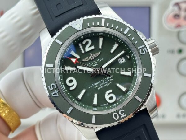 BLS Factory Breitling Superocean A17367A11L1W1 42mm Steel Rubber Strap Arabic numerals Green Dial (3) BLS Factory Breitling Superocean A17367A11L1W1 42mm Steel Rubber Strap Arabic numerals Green Dial