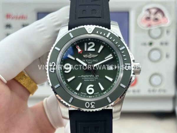 BLS Factory Breitling Superocean A17367A11L1W1 42mm Steel Rubber Strap Arabic numerals Green Dial (6) BLS Breitling Superocean A17367A11L1W1 42mm green dial watch