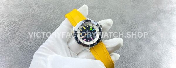 BLS Factory Breitling Superocean A17375211B2S4 42mm Steel Yellow Rubber Strap Black Dial (6) BLS Factory Breitling Superocean A17375211B2S4 42mm Steel Yellow Rubber Strap Black Dial