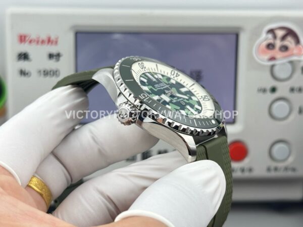 BLS Factory Breitling Superocean E10379D31L1E1 46mm Steel Green Rubber Strap Green Dial