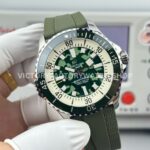 BLS Factory Breitling Superocean E10379D31L1E1 46mm Steel Green Rubber Strap Green Dial