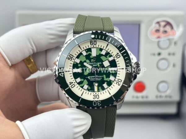 BLS Breitling Superocean E10379D31L1E1 46mm green dial