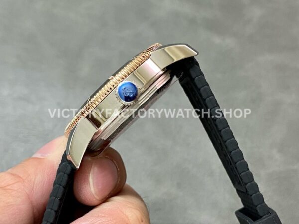 BLS Factory Breitling Superocean Heritage B20 UB2010121B1S1 42mm Half Rose Gold Rubber Strap Black Dial