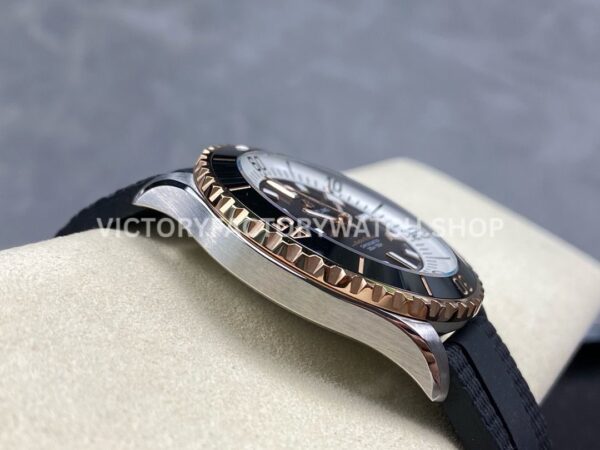 BLS Factory Breitling Superocean U17375211B1S1 42mm Half Rose Gold Black Rubber Strap Black Dial