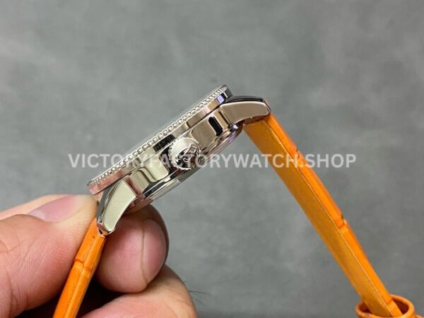 BLS Factory Breitling Women Navitimer A17395F41G1P3 35mm Steel Leather Strap Silver Dial (5) BLS Factory Breitling Women Navitimer A17395F41G1P3 35mm Steel Leather Strap Silver Dial