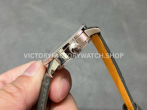 BLS Factory Breitling Women's Navitimer R17395211A1P1 35mm Steel Leather Strap Grey Dial