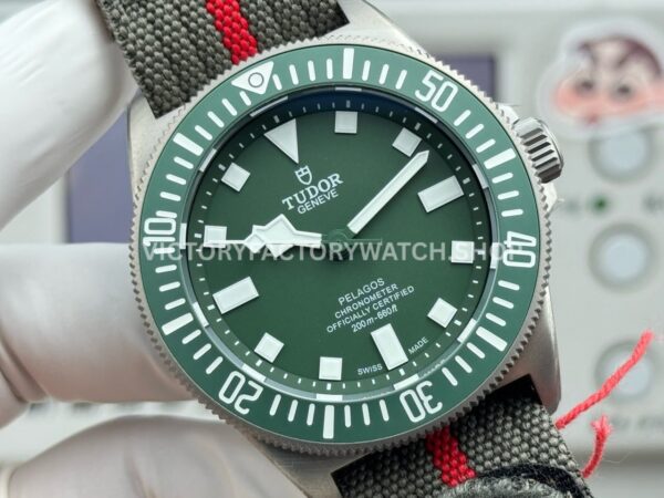 BR Factory Tudor Pelagos FXD 42mm Titanium Textile Strap Green Ceramic Bezel Green Dial (4) BR Factory Tudor Pelagos FXD 42mm Titanium Textile Strap Green Ceramic Bezel Green Dial