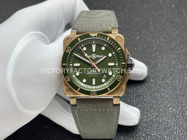 BRF Factory Bell & Ross BR 03 BR0392-D-G-BRSCA 42mm Bronze Calf Skin Strap Green Dial (7) BRF Factory Bell & Ross BR-03 BR0392-D-G-BRSCA 42mm bronze green dial calfskin strap