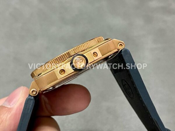 BRF Factory Bell & Ross BR-03 BR0392-D-LU-BR-SCA 42mm Bronze Leather strap Blue Dial (5) BRF Factory Bell & Ross BR-03 BR0392-D-LU-BR-SCA 42mm Bronze Calf Skin Strap Blue Dial