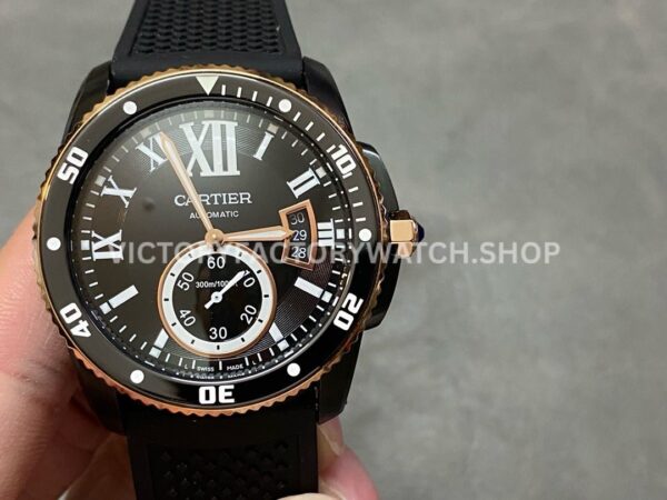 F5 Factory Cartier Calibre de Cartier Diver W2CA0004 42mm Steel Rubber Strap Roman Numerals Black Dial (5) F5 Factory Cartier Calibre de Cartier Diver W2CA0004 42mm Black Steel Rubber Strap Roman Numerals Black Dial