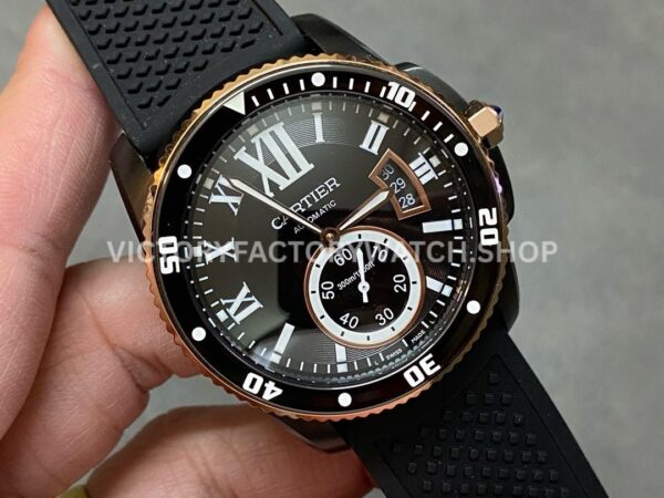 F5 Factory Cartier Calibre de Cartier Diver W2CA0004 42mm Steel Rubber Strap Roman Numerals Black Dial (7) F5 Factory Cartier Calibre de Cartier Diver W2CA0004 42mm Black Steel Rubber Strap Roman Numerals Black Dial