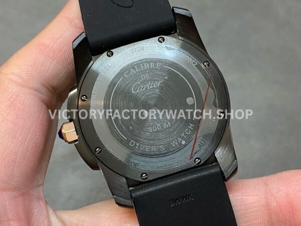 F5 Factory Cartier Calibre de Cartier Diver W2CA0004 42mm Steel Rubber Strap Roman Numerals Black Dial (8) F5 Factory Cartier Calibre de Cartier Diver W2CA0004 42mm Black Steel Rubber Strap Roman Numerals Black Dial