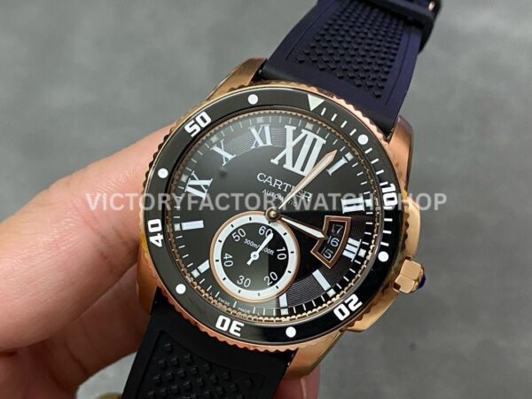 F5 Factory Cartier Calibre de Cartier Diver W7100052 42mm Rose Gold Rubber Strap Roman Numerals Black Dial