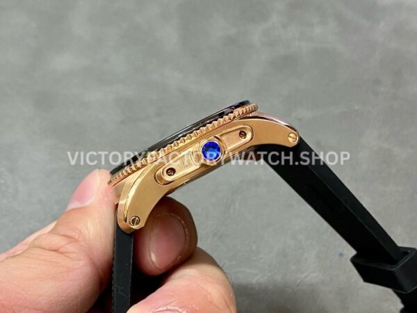 F5 Factory Cartier Calibre de Cartier Diver W7100052 42mm Rose Gold Rubber Strap Roman Numerals Black Dial