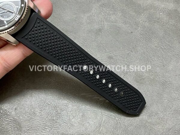 F5 Factory Cartier Calibre de Cartier Diver W7100056 42mm Steel Rubber Strap Roman Numerals Black Dial (3) F5 Factory Cartier Calibre de Cartier Diver W7100056 42mm Steel Rubber Strap Roman Numerals Black Dial