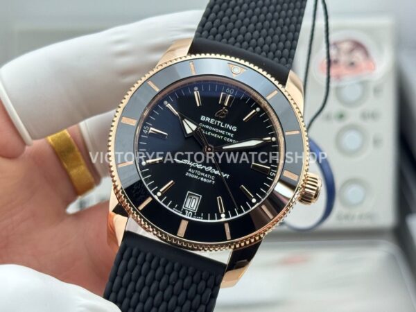 GF Factory Breitling Superocean Heritage B20 RB2010121B1S1 42mm Rose Gold Rubber Strap Black Dial (2) GF Factory Breitling Superocean Heritage B20 RB2010121B1S1 42mm Rose Gold Rubber Strap Black Dial