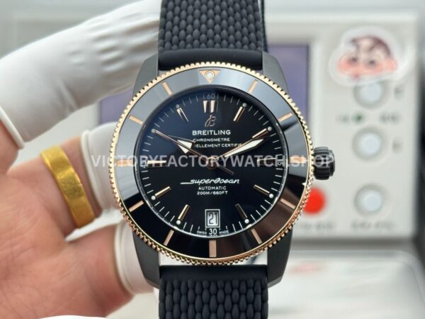 GF Factory Breitling Superocean Heritage B20 UB2010121B1S1 42mm Steel Rubber Strap Black Dial (2) GF Breitling Superocean Heritage B20 UB2010121B1S1 black dial rubber strap