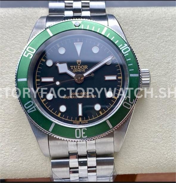 GR Factory Tudor Black Bay M79230G 41mm Full Steel Green Aluminum Bezel Black Dial (1) GR Factory Tudor Black Bay M79230G green bezel