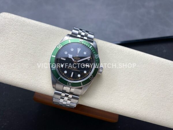 GR Factory Tudor Black Bay M79230G 41mm Full Steel Green Aluminum Bezel Black Dial (4) GR Factory Tudor Black Bay M79230G 41mm Full Steel Green Aluminum Bezel Black Dial