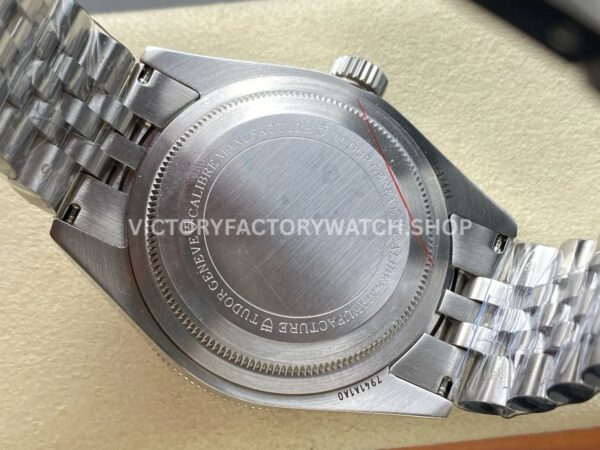 GR Factory Tudor Black Bay M7941A1A0RU-0003 41mm Full Steel Red Aluminum Bezel Black Dial (4) GR Factory Tudor Black Bay M7941A1A0RU-0003 41mm Full Steel Red Aluminum Bezel Black Dial