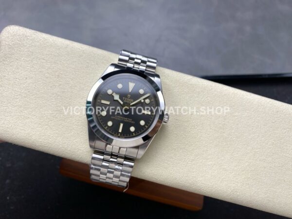 KRF Factory Tudor Black Bay M79660-0001 39mm Full Steel Grey Black Dial (8) KRF Factory Tudor Black Bay M79660-0001 39mm Full Steel Grey Black Dial