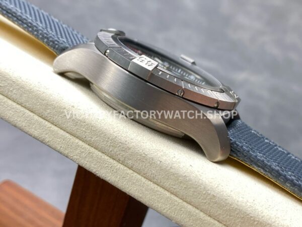 TF Factory Breitling Avenger Bandit Chronograph E13383101M1W1 45mm Steel Nylon Canvas Strap Arabic Numerals Grey Dial