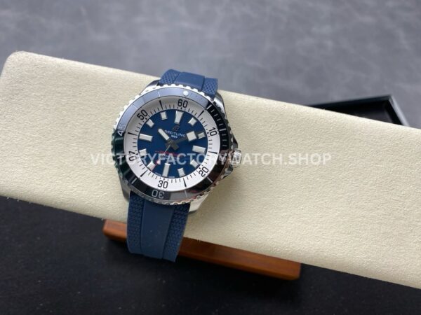 TF Factory Breitling Superocean A17376211C1S1 44mm Steel Blue Rubber Strap Black Bezel Blue Dial (4) TF Factory Breitling Superocean A17376211C1S1 44mm Steel Blue Rubber Strap Black Bezel Blue Dial