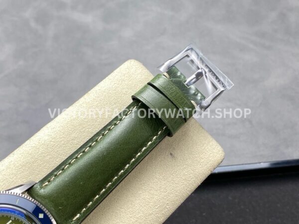 TW Factory Blancpain Air Command AC02-12B53-63B 42.5mm Steel Calfskin Vintage Leather Strap Blue Ceramic Bezel Avocado Green Dial