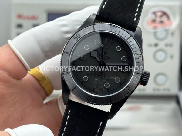 TW Factory Tudor Black Bay 79210CNU 41mm Leather Strap Black DLC-coated Black Dial