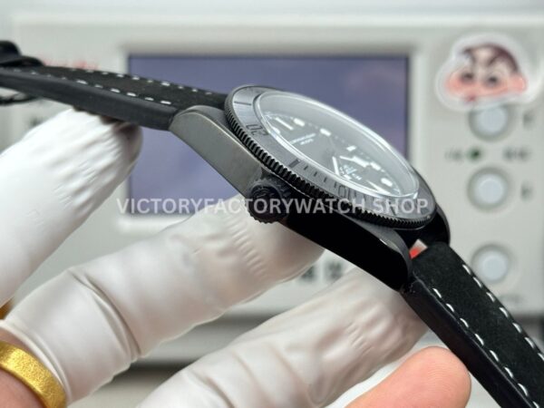 TW Factory Tudor Black Bay 79210CNU 41mm Leather Strap Blue Dial (4) TW Factory Tudor Black Bay 79210C 41mm Leather Strap Black Dial