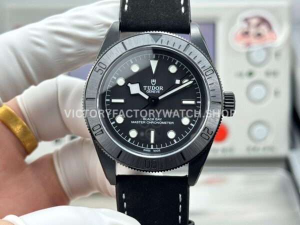 TW Factory Tudor Black Bay 79210CNU 41mm Leather Strap Blue Dial (7) TW Factory Tudor Black Bay 79210C blue dial leather strap