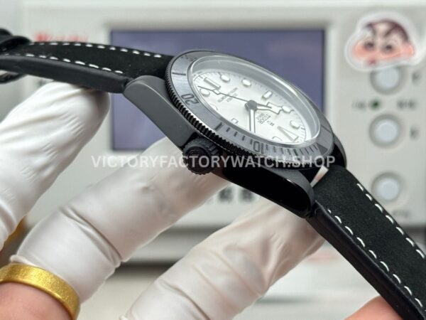 TW Factory Tudor Black Bay 79210CNU 41mm Leather Strap Silver Dial (1) TW Factory Tudor Black Bay 79210CNU 41mm Leather Strap Silver Dial